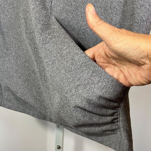 ATHLETA Women’s Bayview Faux Wrap Cap Sleeve Cropped Tee Gray Size Medium - Picture 6 of 10